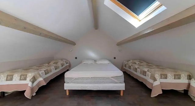 Maébrilu Camargue Provence, Varaa Hotelli Hotellit Camargue uima-altaalla, Uima-allas