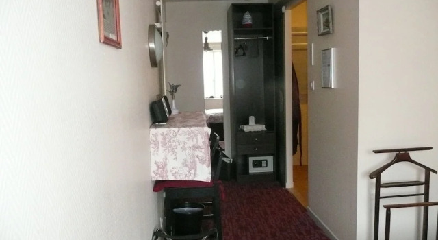 Au Clos d'Ardennes, Book Bed and Breakfast Hoteller i Great Eastern Region med parkering, Parkering