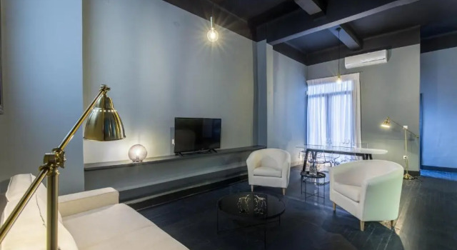 Апартаменты Deluxe Soho Apartments