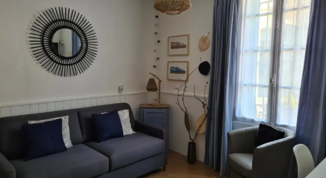 Студия Chambres dHôtes et Gîtes- LAbri sous Roche