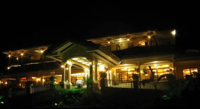 Camiguin Highland Resort, Забронировать Курортный отель Мамбахао 
