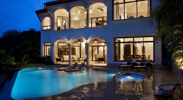 Puesta del Sol 5 bdrs ocean view in Los Suenos, Забронировать Дом для отпуска Отели Эррадура с бассейном, Бассейн