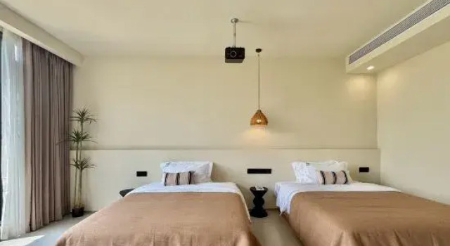 Двухместный люкс Longmen Nankunshan Night Flame · Fireworks World Lodging