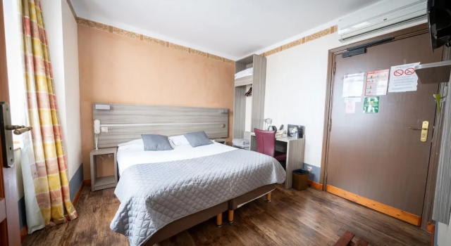 Номер Standard Logis hôtel Au Relais Nivernais