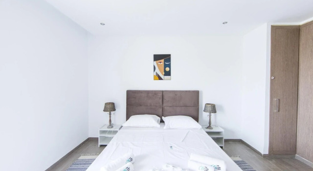 Brand new Spacious 1bd apt With City View, Buchen Sie Hotel Hotels in Tunis mit Parkplatz, Parkplätze