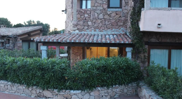 Appartamento a Porto Rotondo - VILLAGGIO PUNTA VOLPE - IUN S5393, Забронировать Апартаменты/квартира Отели Изумрудного берега с парковкой, Парковка