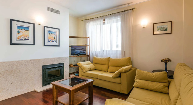 Guestready - Bristol Experience, Забронировать Отель Отели Порту с парковкой, рядом с Ramalde Metro Station, Парковка