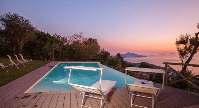 Коттедж Villa Ferrara in Sant Agata sui Due Golfi