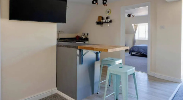 Cozy Corsham Apartment With 2 Bedrooms, Забронировать Апартаменты/квартира Коршам 