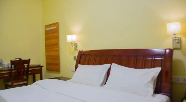 Номер Economy Hong Kong Hotel