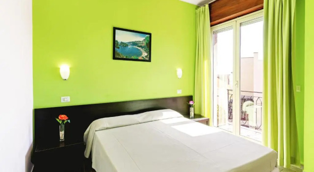 Апартаменты Seaview Terrace Sunny Apartment