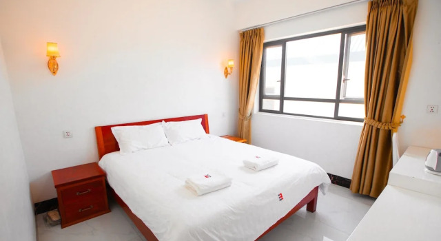 Cambodia Eren Hotel, Забронировать Отель Отели Муниципалитета Пномпеня с парковкой, рядом с Русский рынок, Парковка