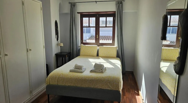 Studios in the Center of Cascais, Забронировать Отель Отели Кашкайш с парковкой, рядом с Культурный центр Кашкайша, Парковка
