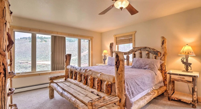 Breathtaking Views: Twin Lakes Retreat w/ Deck, Buchen Sie Ferienhaus Twin Lakes USA