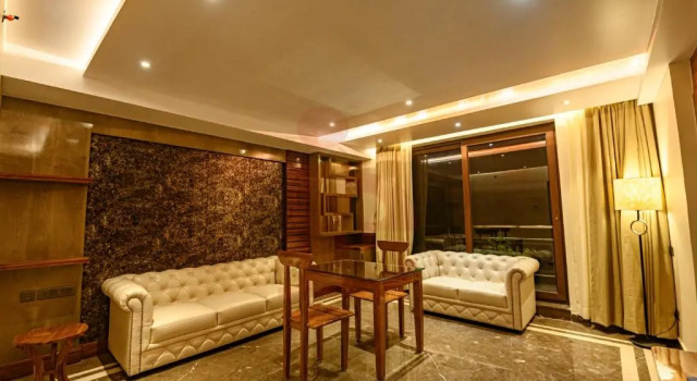 Люкс Executive Hotel Daltin