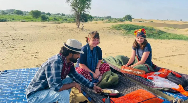 Номер Deluxe Hostel Desert Camp Sam