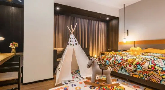 Семейный тент Ufun Hotel (Luchuan High Speed Railway Station Shop)