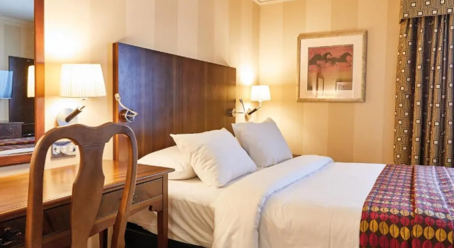 Полулюкс Aztec Hotel and Spa