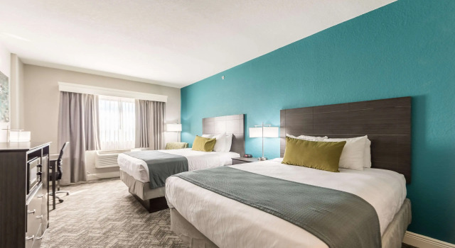 Четырёхместный номер Standard Best Western Plus Sebastian Hotel & Suites