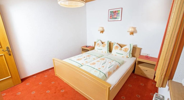 Haus Alpenfrieden, Rezerwuj Hotel Hotele w Tyrol z parkingiem, Parking
