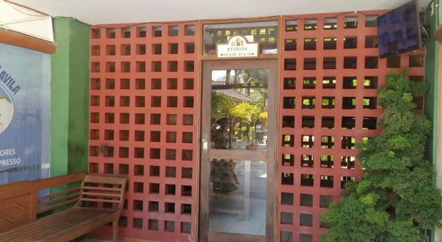 Apartamento 1 suite garagem Praia do Forte 500m da Praia