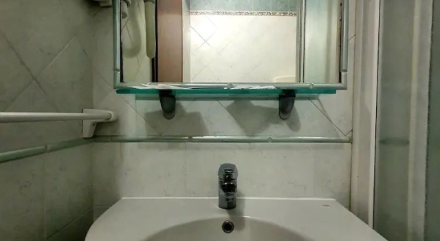 Трёхместный номер Standard Lively Hotel