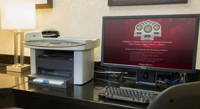 Drury Inn & Suites Houston Hobby Airport, Varaa Hotelli Hotellit Houston uima-altaalla, Uima-allas