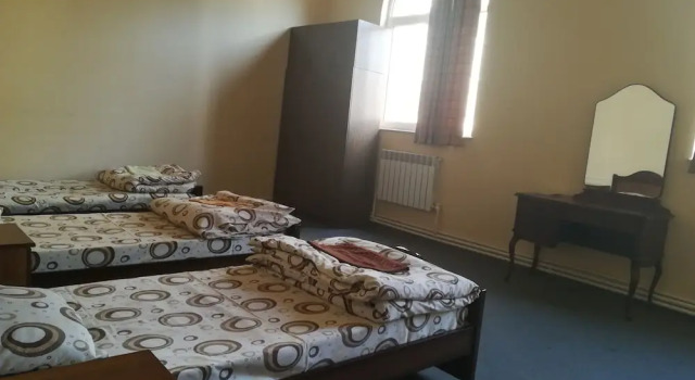 Noy Hostel, Забронировать Хостел Отели Еревана с завтраком, рядом с Ереванский государственный университет, Завтраки