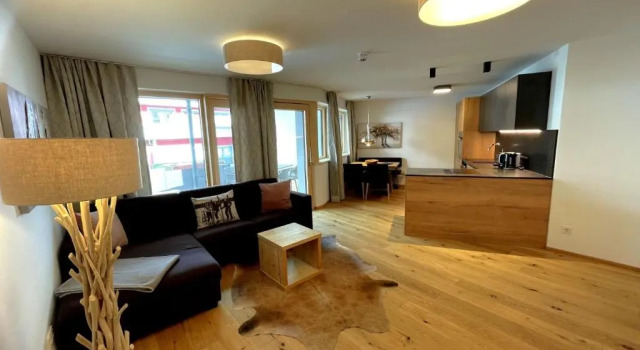 Апартаменты Deluxe Lakeside Luxury Apartments