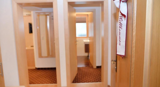 Haus Edring, Забронировать Отель Отели Тукс 3 звезды, 3*
