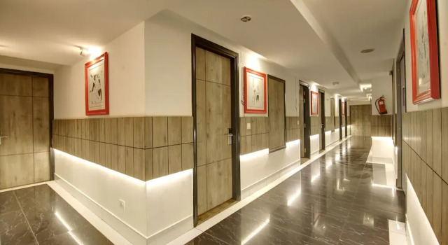 Town Pallace Inn, Забронировать Отель Отели Нью-Дели с завтраком, Завтраки