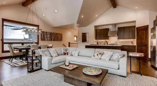 NEW! River Run Village 3 Bedroom Town House, Walk to Gondola