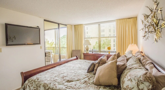 Gulf and Bay Club- C401 2 Bedrooms 2 Bathrooms Condo