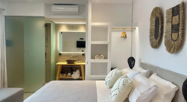 Люкс Deluxe с балконом и с видом на город Mykonos Dot Apartments