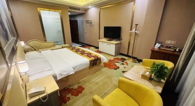 Guigang Xingpeng Business Hotel, Buchen Sie Hotel Hotels in Guigang mit Parkplatz, Parkplätze