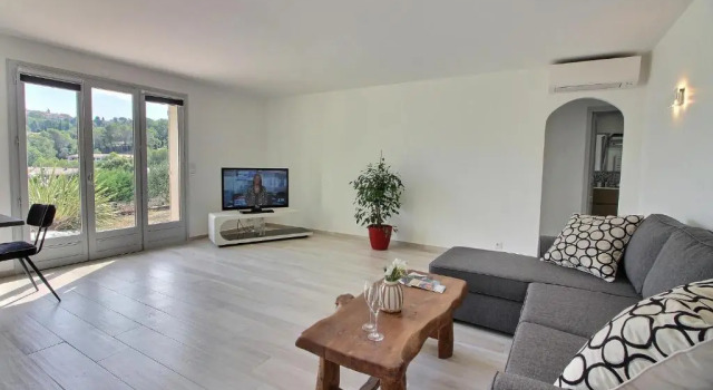 Superbe Appart de 50 m2 face au vieux village, Забронировать Апартаменты/квартира Апартаменты Мужен, Апартаменты/квартира
