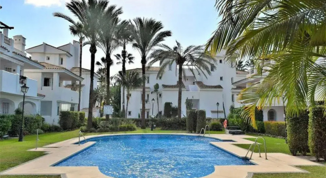 Коттедж Villa Emma 4 Bedrooms F-3