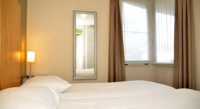 Appartementen Bad Boekelo, Book Hotel Hoteller i Boekelo med parkering, Parkering