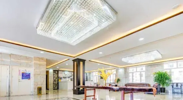 Huaxin Hotel (Junshang Outlets), Book Hotel Hotels in Inner Mongolia with Parking, Parking