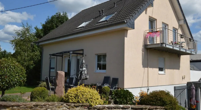 Nice Holiday Home in Orsfeld Eifel With Garden, Boek Hotel Orsfeld 
