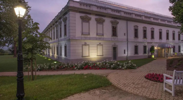 Hotel & Restaurant Gino Park Palace, Rezervovat Hotel Povazska Bystrica Trenčiansky kraj