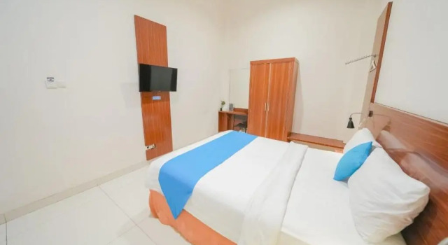 Suite Urbanview Darmo Residence Bandung