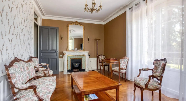 Le Clos des Pervenches, Book Bed and Breakfast Neuville-sur-Saone Rhône