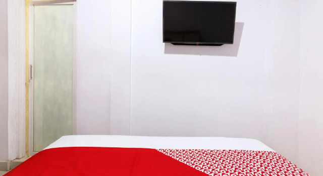OYO 1118 Artomoro Family Guesthouse, Book Hotel Baturetno 