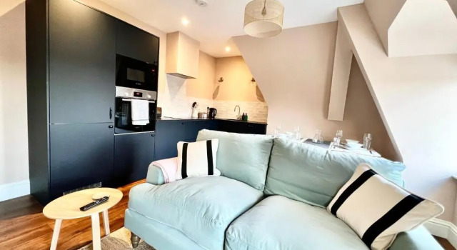 Redland Suites - Apartment 7