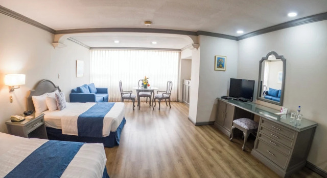 Hotel Santander Plaza, Rezervovat Hotel Hotely v Guatemala s parkováním, poblíž Oakland Mall, Parkování