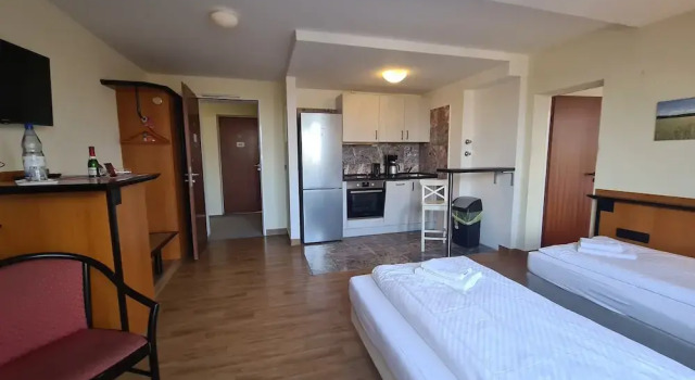Апартаменты Grand Landhotel Löwenbruch