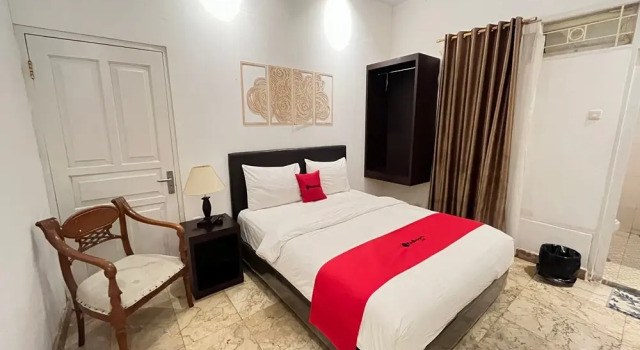 RedDoorz near Kantor Walikota Manado, Prenota Hotel Manado 