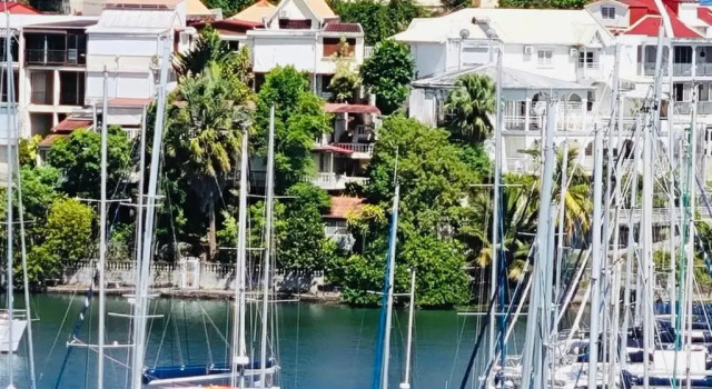 Вилла Habitation HANNAH 8 personnes Bas du Fort