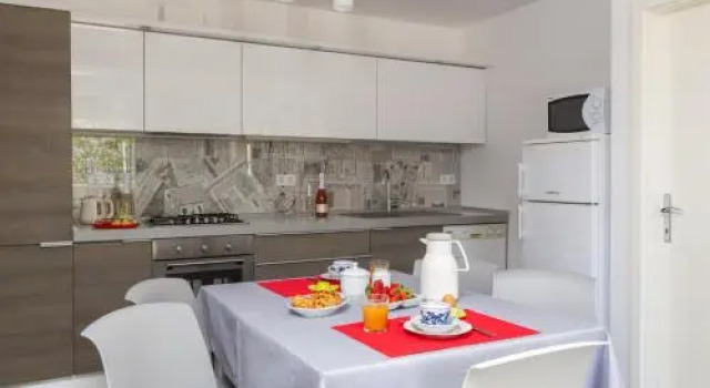 Apartment Kamelija, Забронировать Апартаменты/квартира Мимице Окрестности Сплита, рядом с Пляж Туна